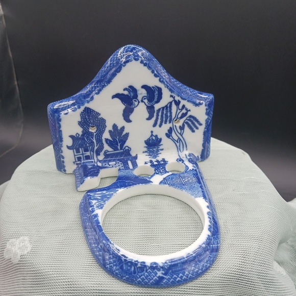 The Unbranded Brand Other - VTG Delft Blue style Toothbrush Cup Holder Wall Mnt Porcelain fishing village